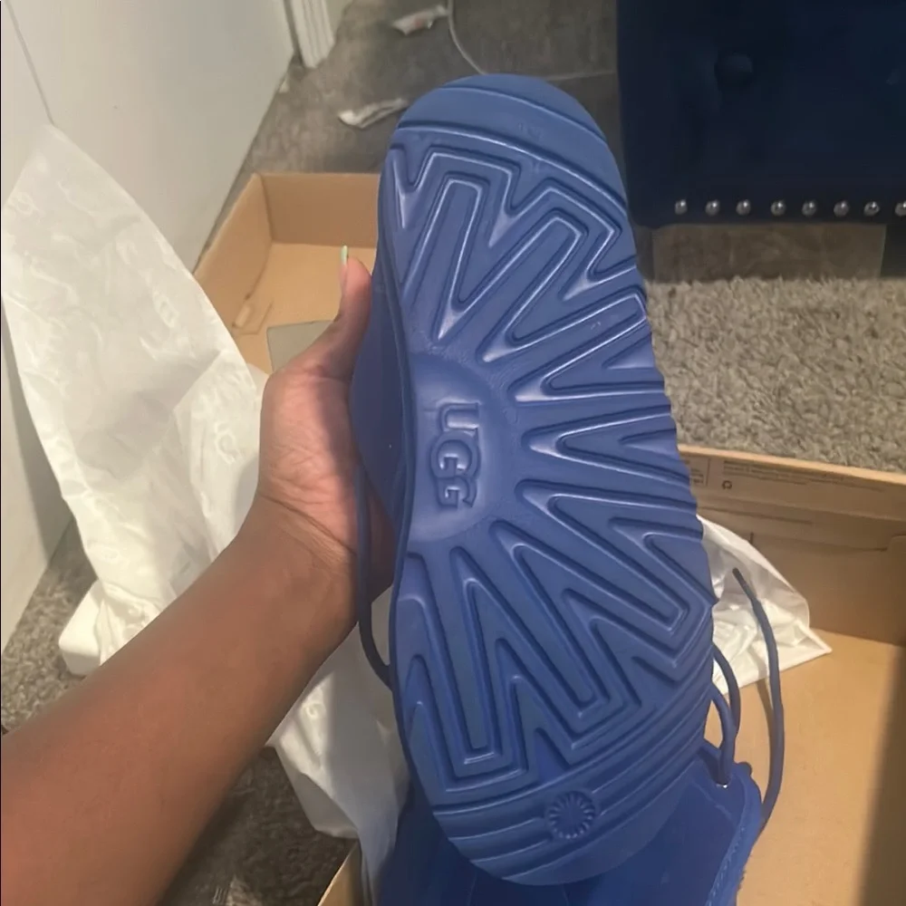 UGG men lace